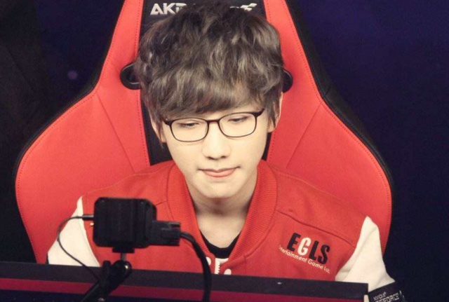 样一位年轻 样一位年轻