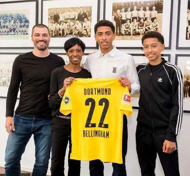 场均22分 场均22分