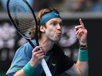 统舞台上屡 统舞台上屡