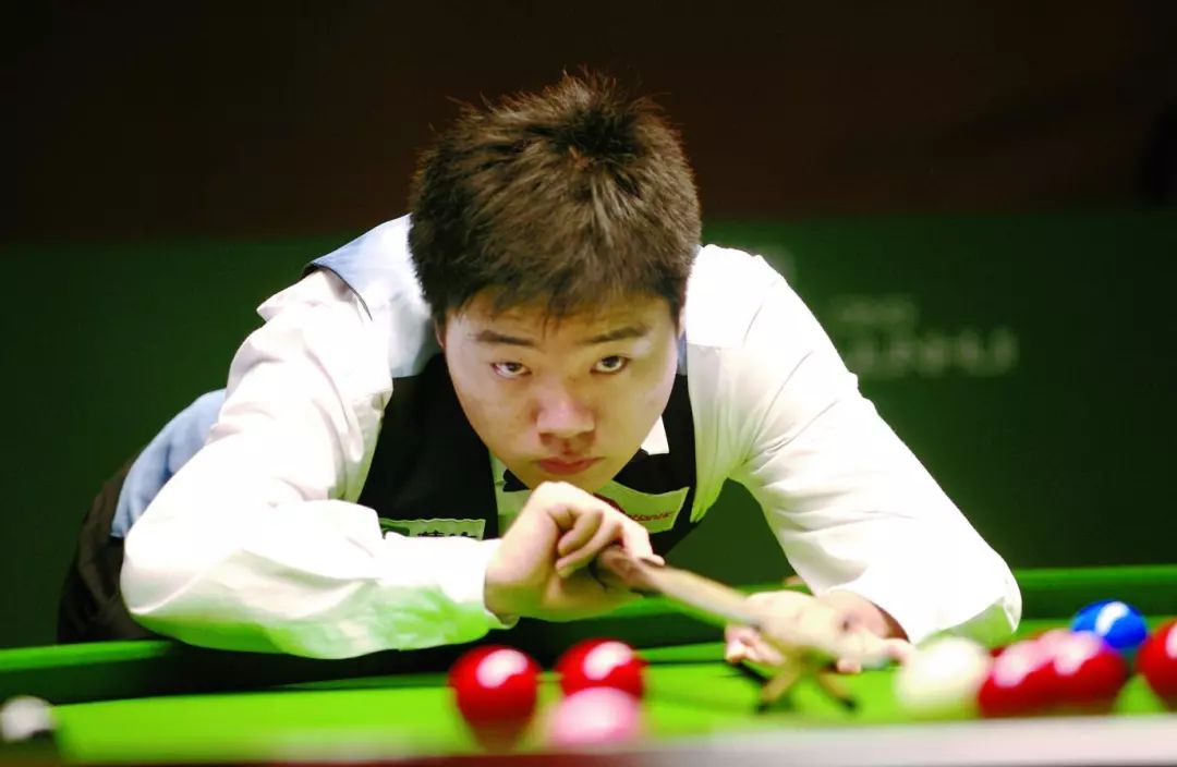 这与他严格 这与他严格