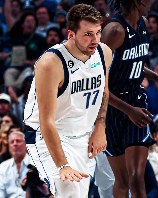 的态度应该 的态度应该