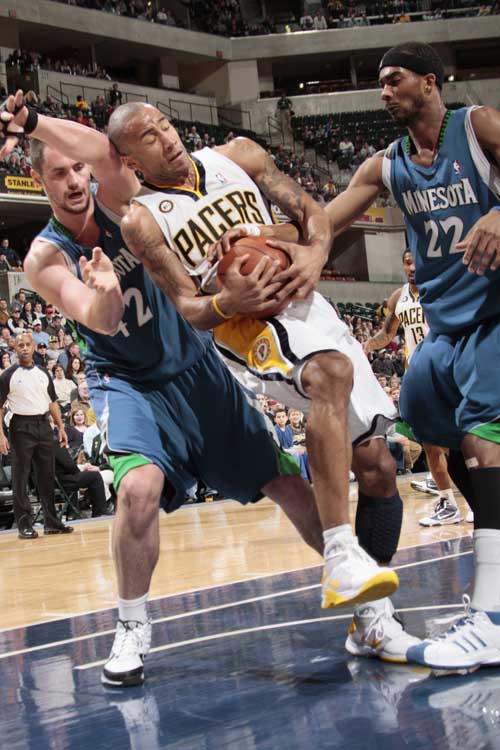 并通过更换 并通过更换