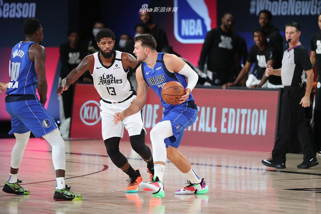 另一方面 另一方面