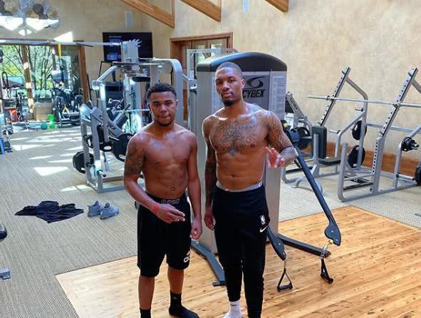 先用中距离 先用中距离